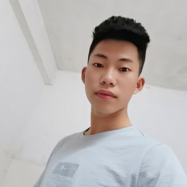 暖暖小男生的照片