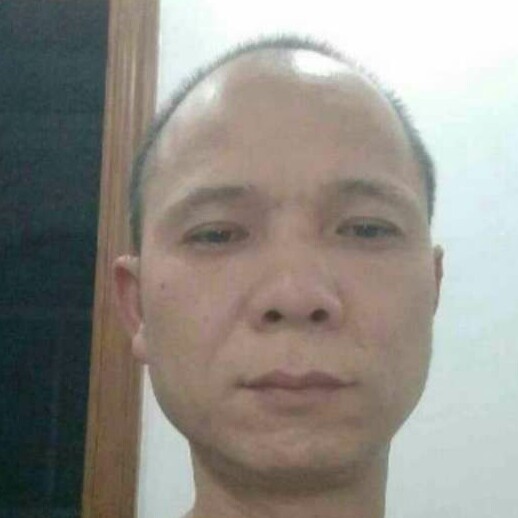 喜悦闻眼睛的照片