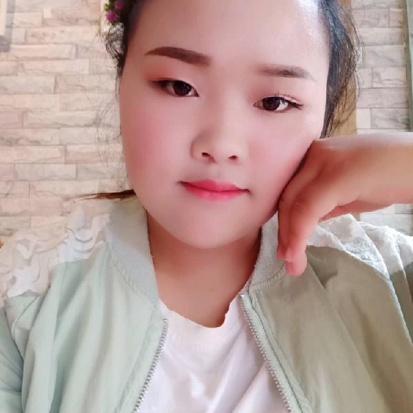 小蘑菇凝眸完美的照片