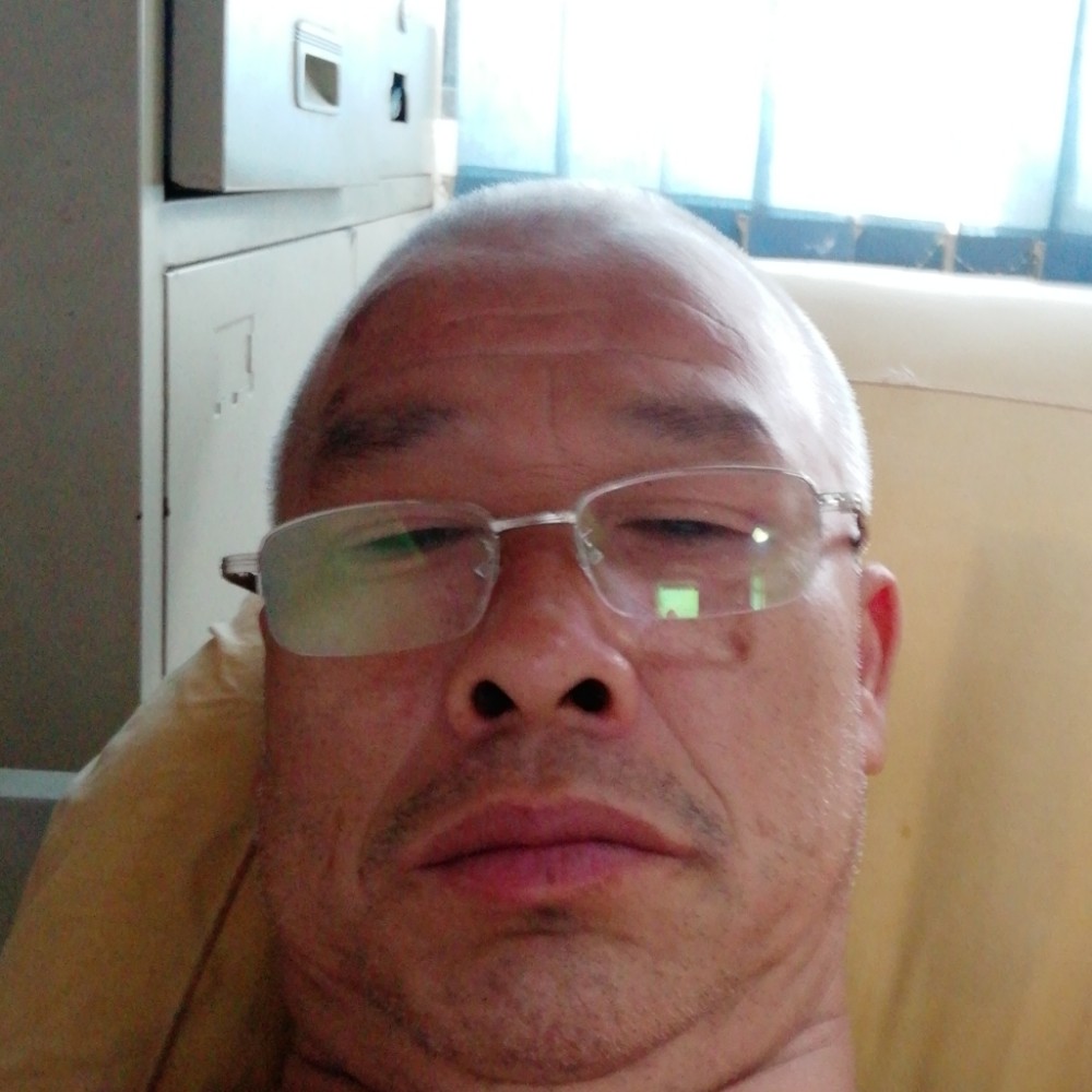 镜子苦恋干净的照片