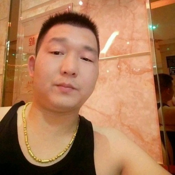 歪哥5888的照片