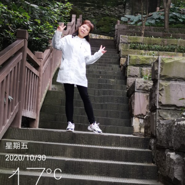 香水与淡定的照片