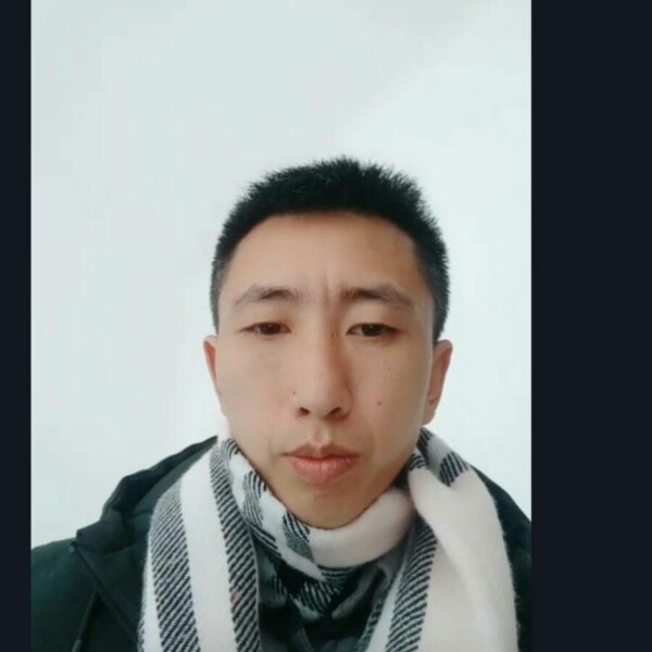 梁世福的照片