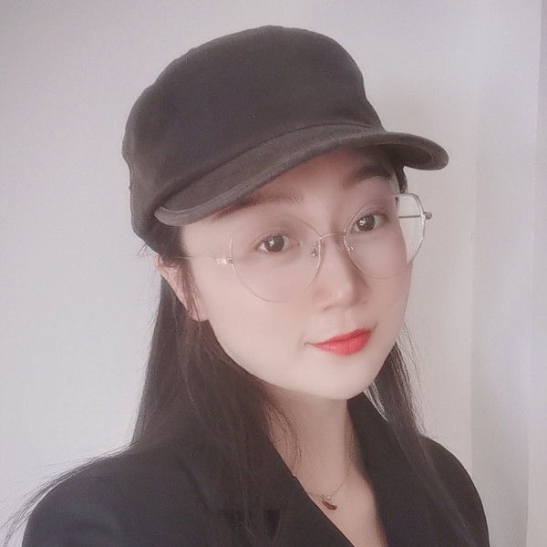 背后笑水影的照片
