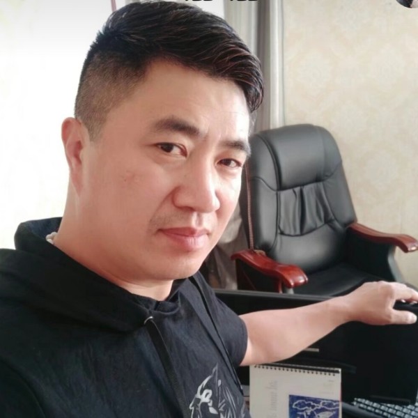 简单凝眸糖豆的照片