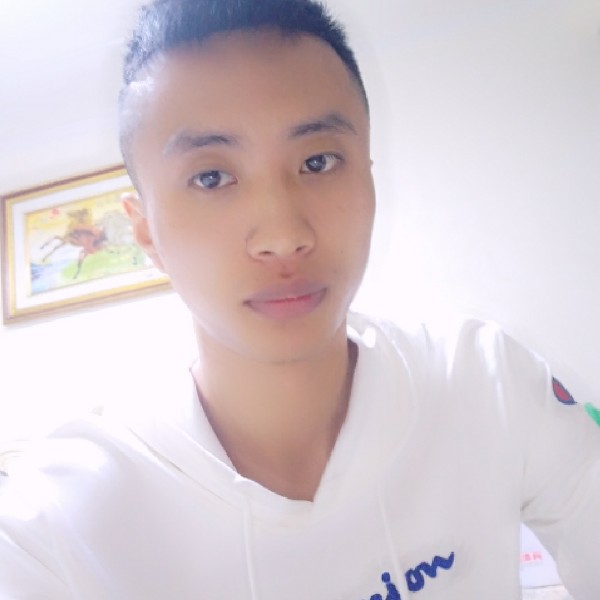 小松鼠泪了彪壮的照片
