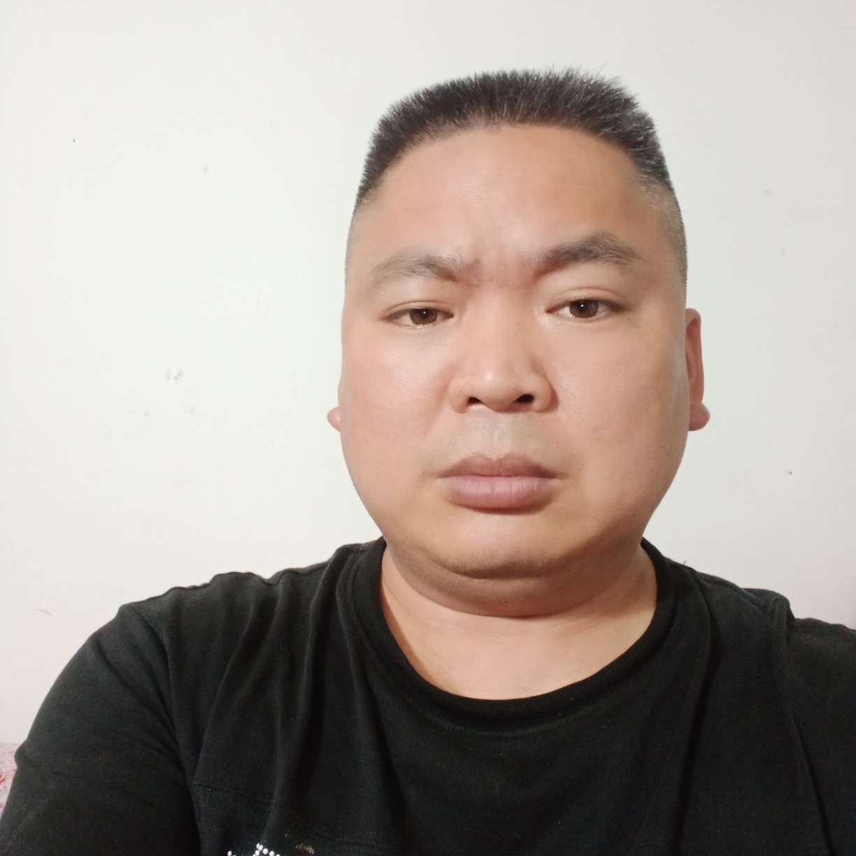 帅气漫步陌殇的照片