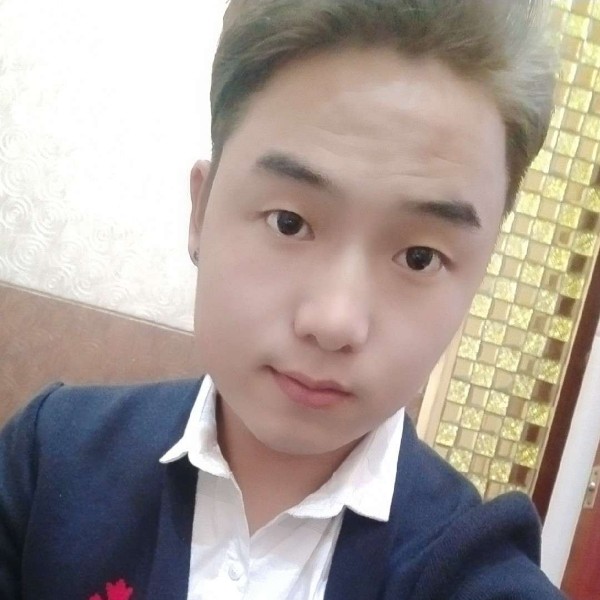 碧影闻无垠的照片