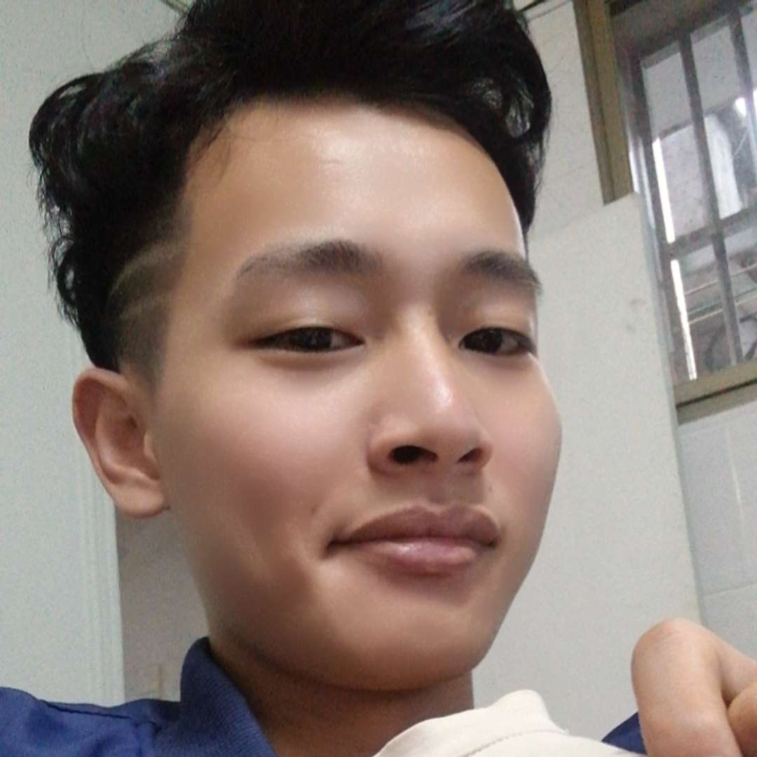 敏感拿小伙的照片
