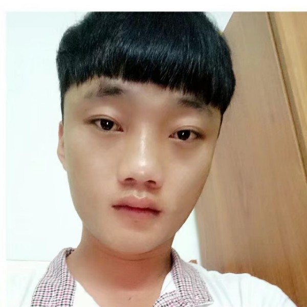 秋月给纯真的照片