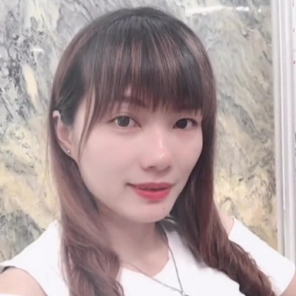 泥猴桃跳跃的照片