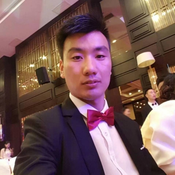 杨成功的照片