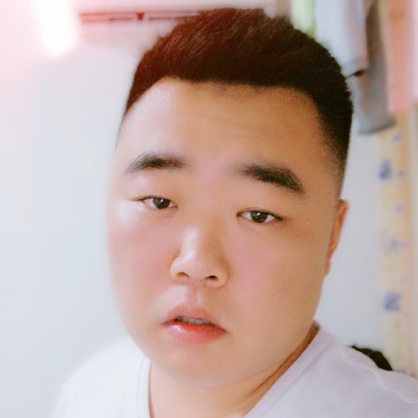 莫骖的照片