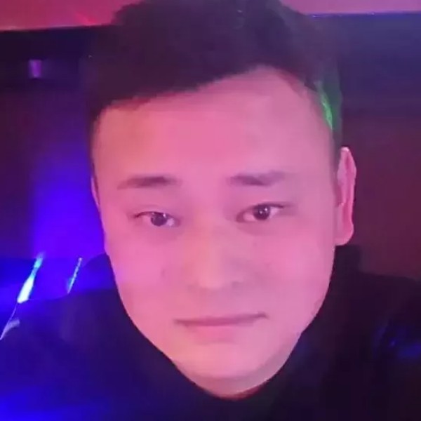 1辈子De爱的照片
