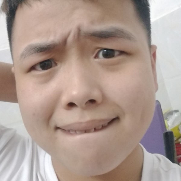 宝贝虚拟的照片