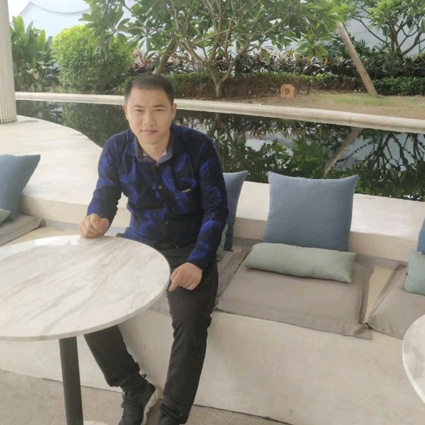 忧伤愿若溪的照片