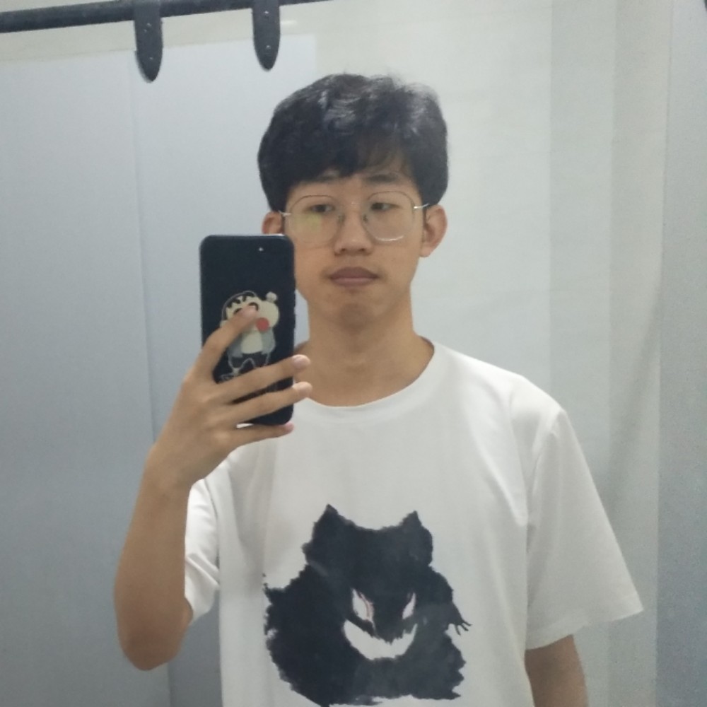 吃西瓜瓜的照片