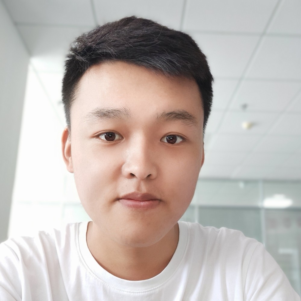 婉执手中笔的照片