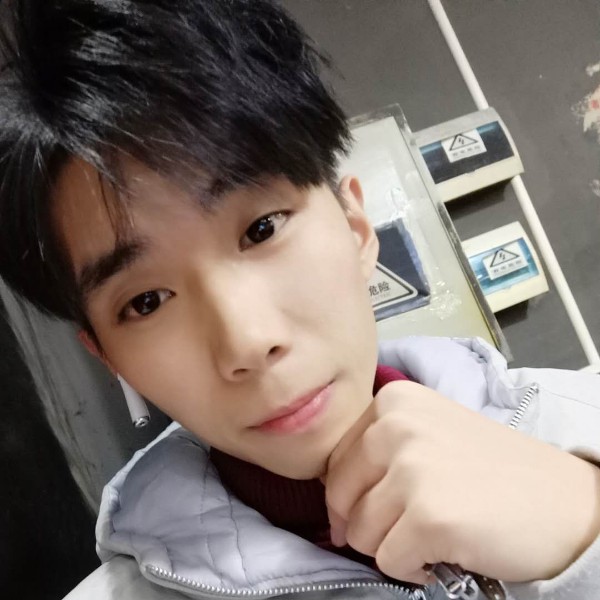 崖柏溪溪的照片
