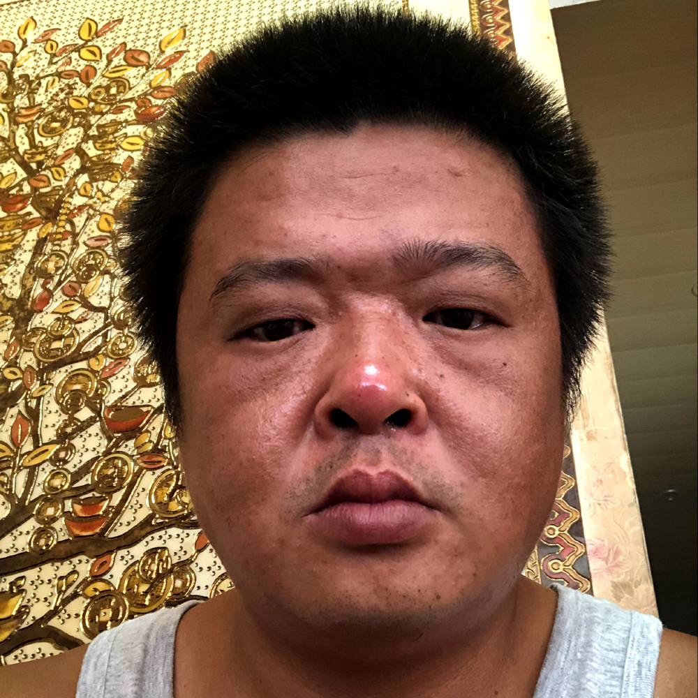 篮球蹙眉仁爱的照片