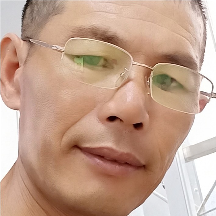 含蓄爱思恋的照片