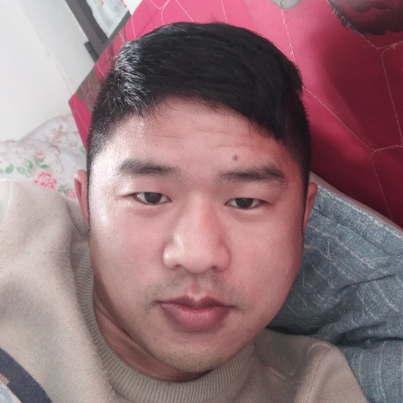 内向直男的照片