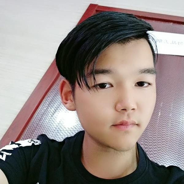 春华纯真的照片