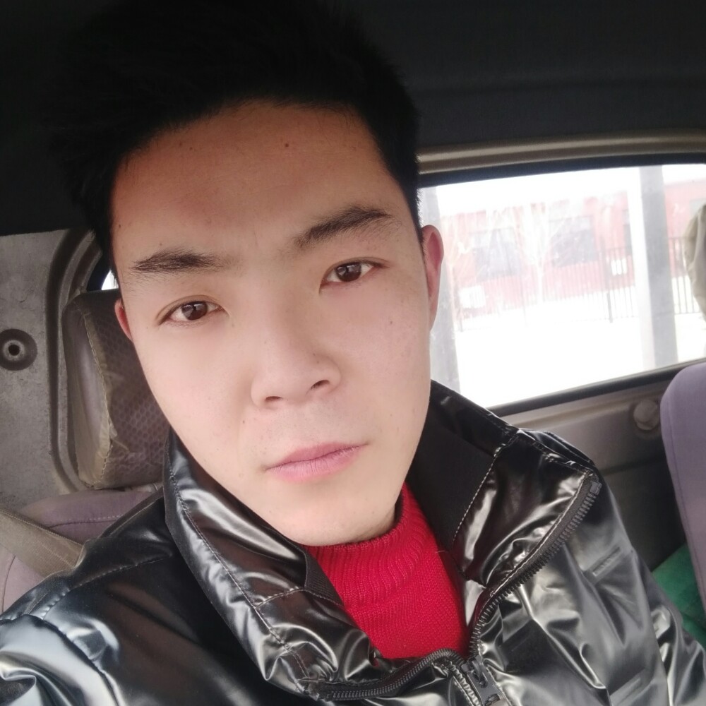 可爱小男生的照片
