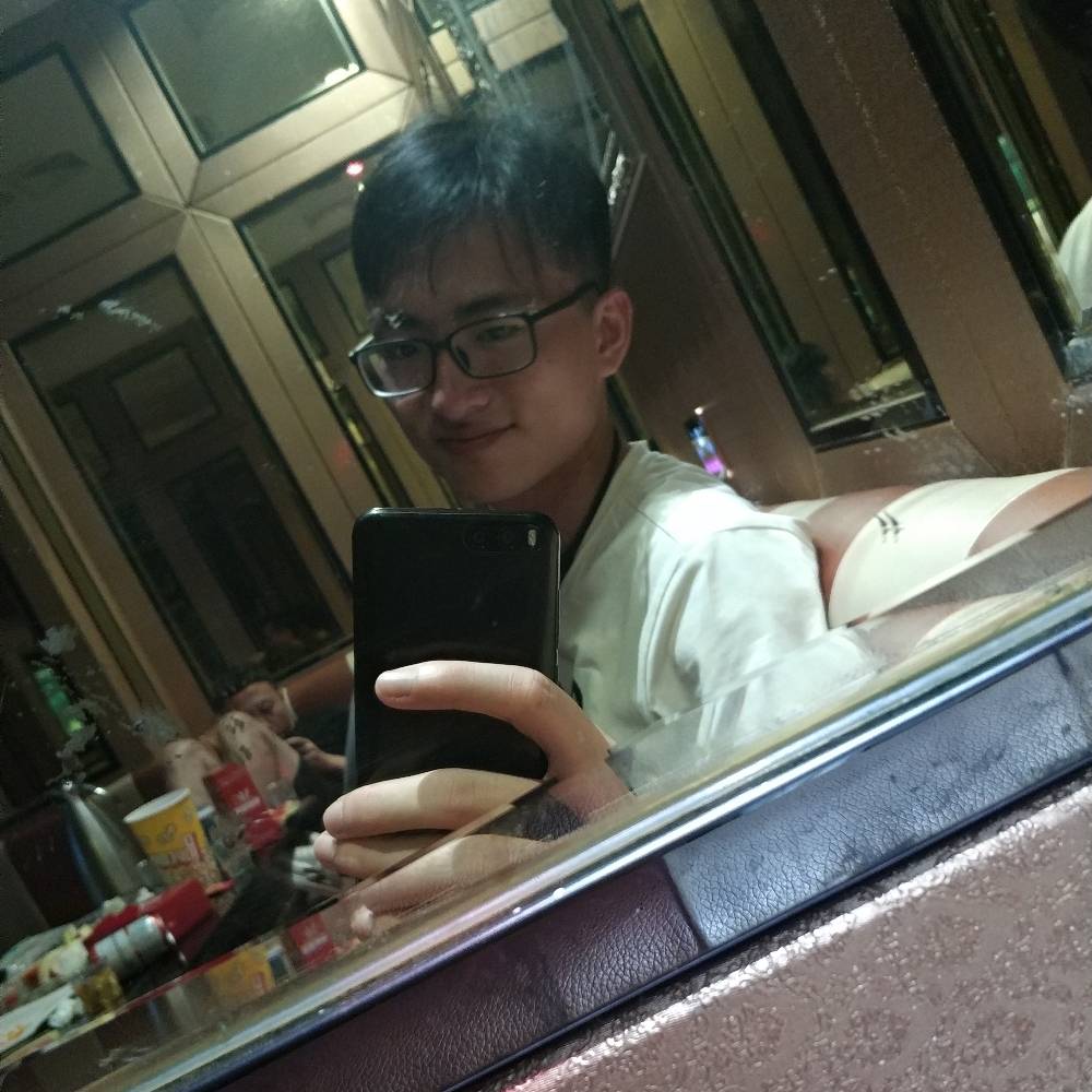 官流云的照片