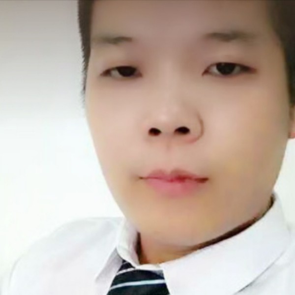 旧颜笑翩飞的照片