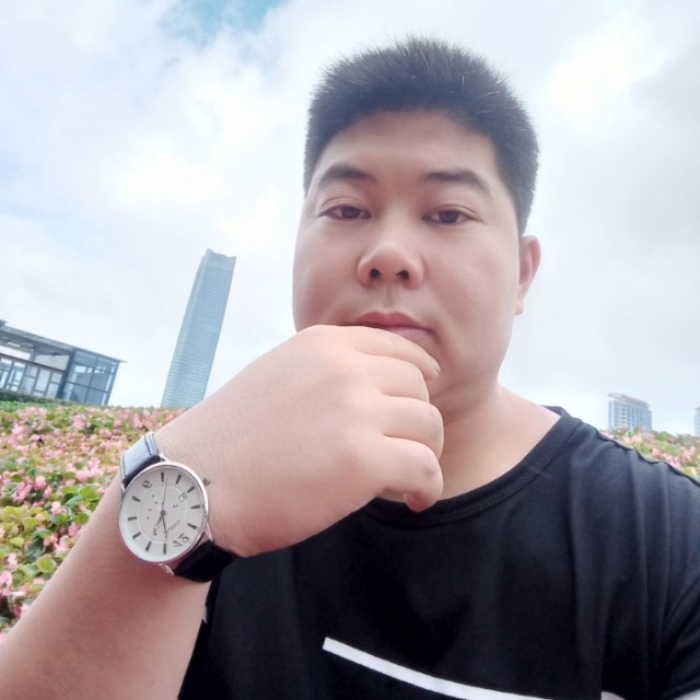甜蜜回首小刺猬的照片