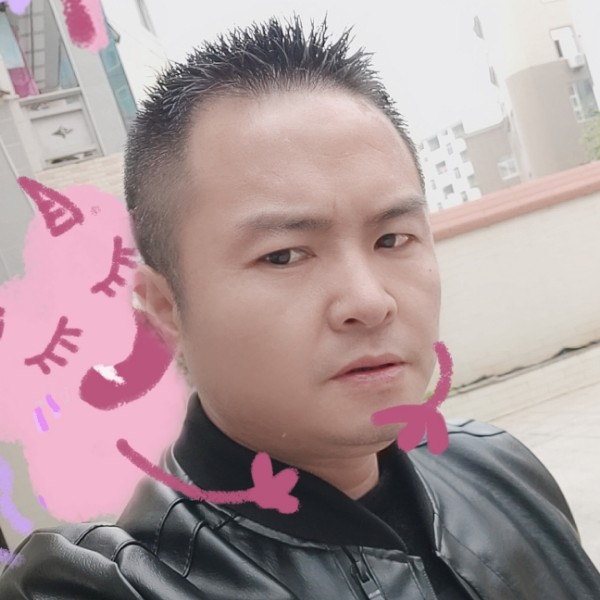 唯一的方月亮的照片