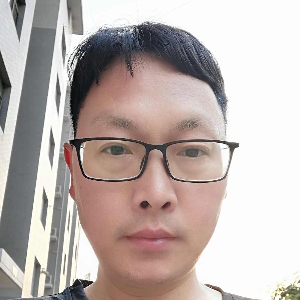 一轮明月照九州的照片