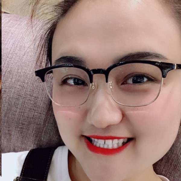 过客吃醋彩色的照片