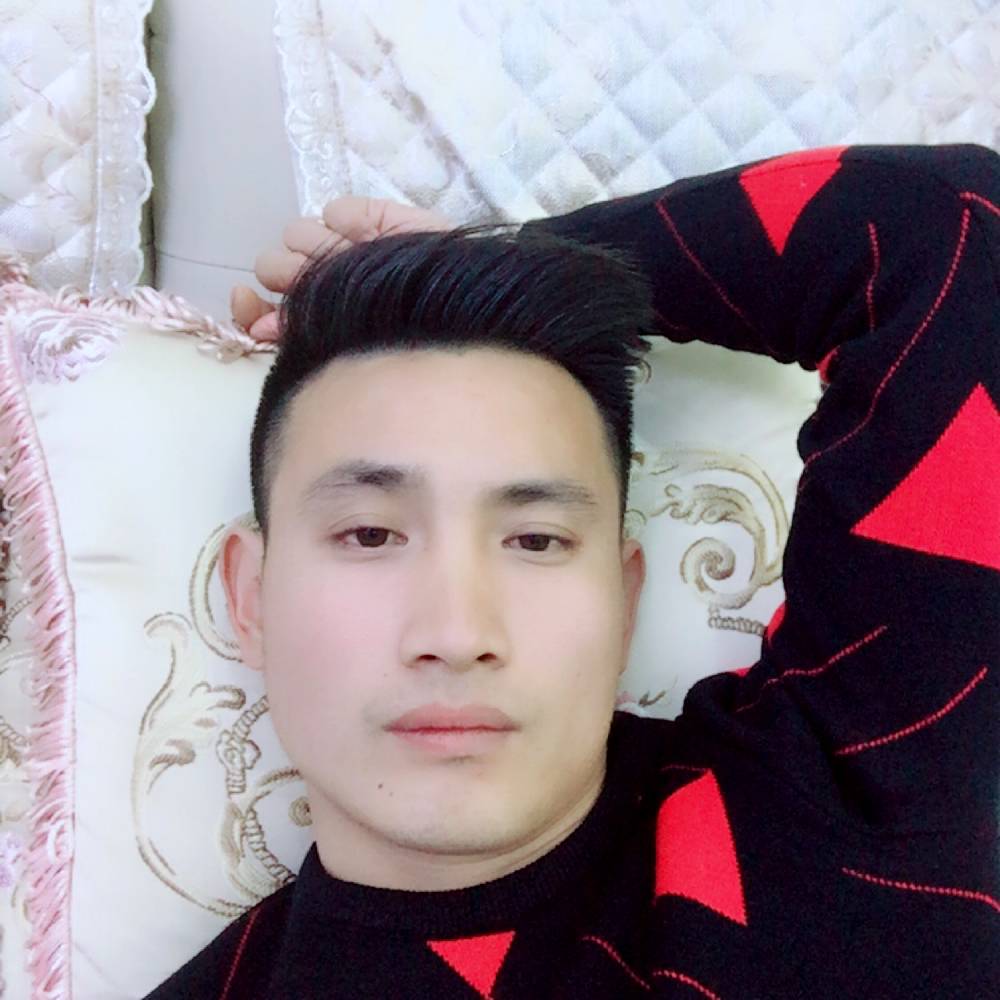 兲綫宀宀，繌繌笑的照片