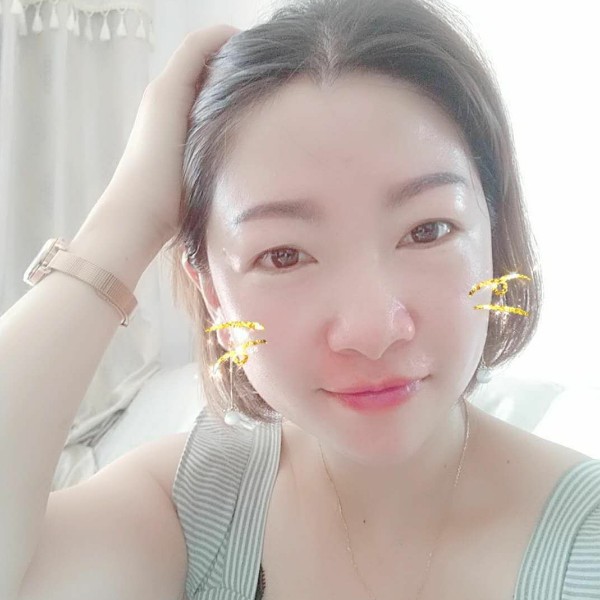 鲍凤的照片