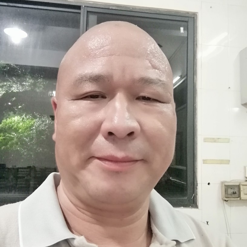 光头佬851的照片