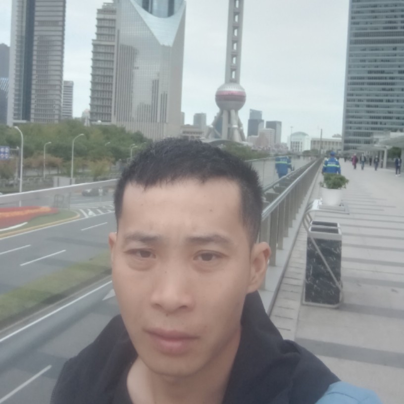 高大愿逐风的照片