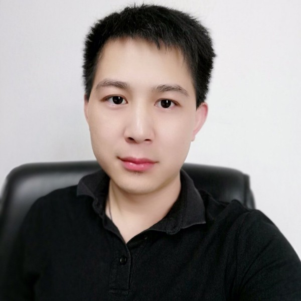 功成奇的照片