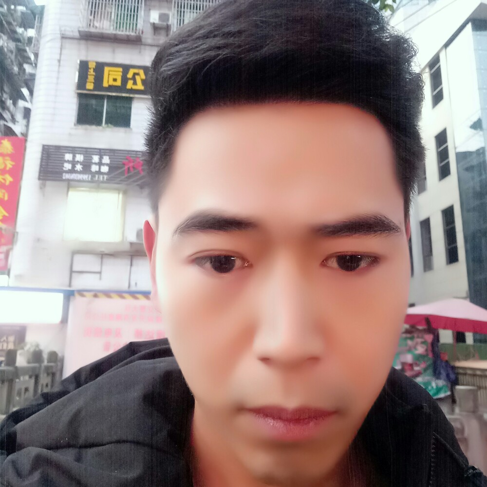 忘忧深拥专一的照片