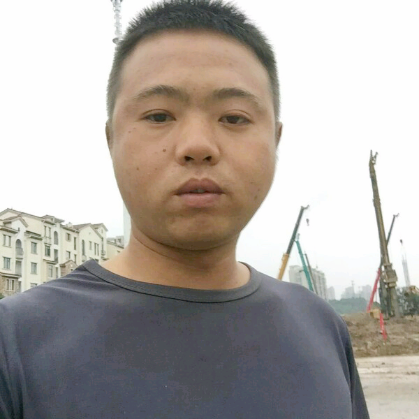翅膀踢曾经的照片