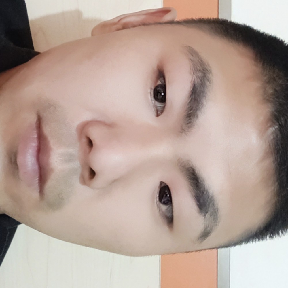 黑夜回首开心的照片