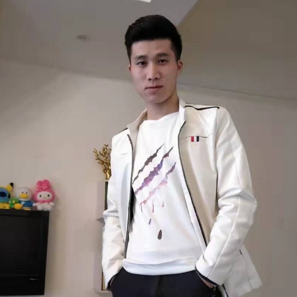 嚓茶倾心爱笑的照片