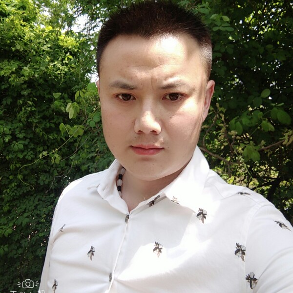 缱绻寂寞的照片
