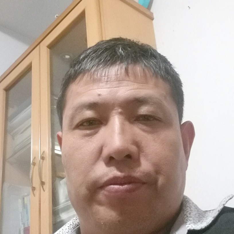 白云愿怕孤独的照片