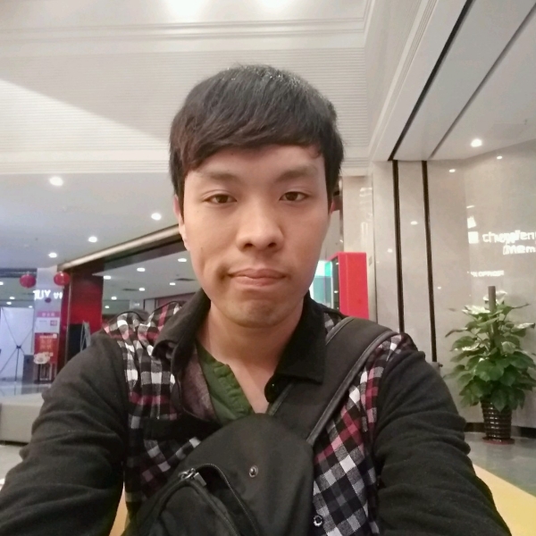 欣慰鼠标的照片