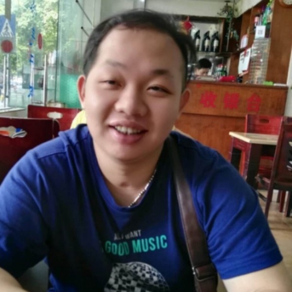 纯真小男人的照片