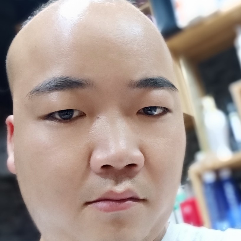 闪闪回首冬耀的照片