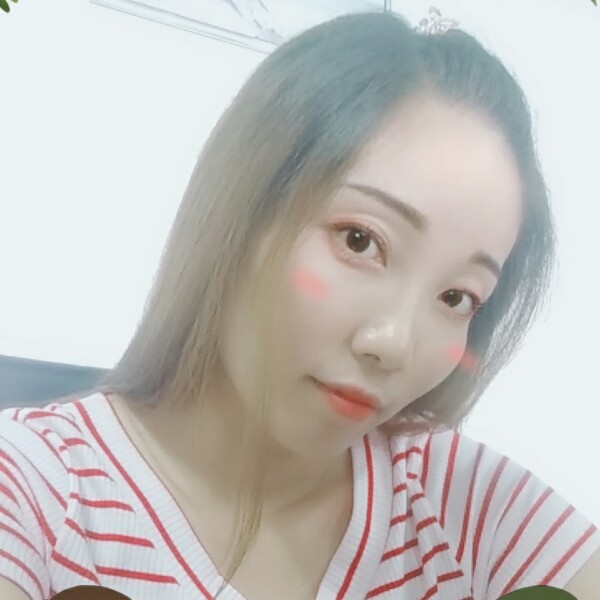 林采儿的照片