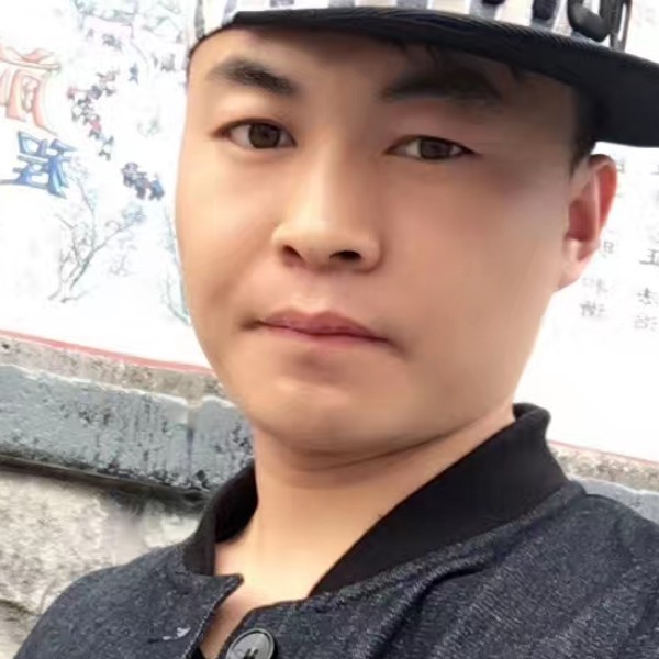 帅气的黑眼眶的照片